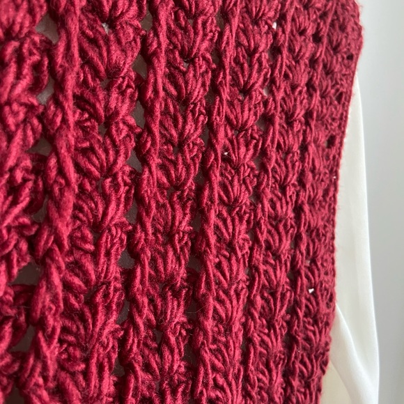 Hand knitted vest - Picture 4 of 6